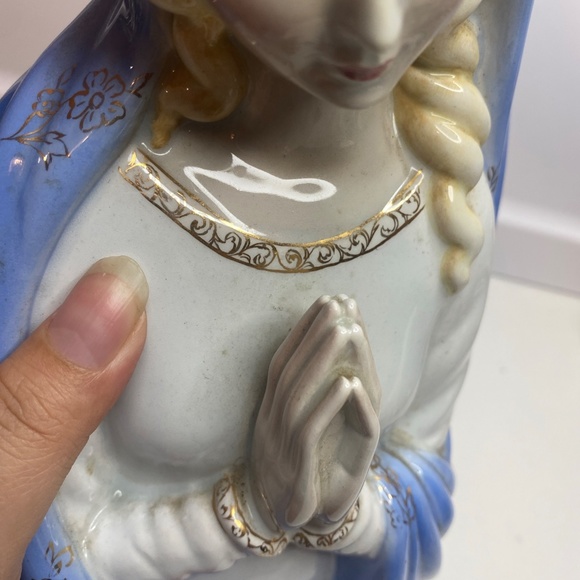 Vtg Italy Porcelain Praying May Madonna Figurine with Blue Gold Veil 9.5” H - Picture 4 of 13